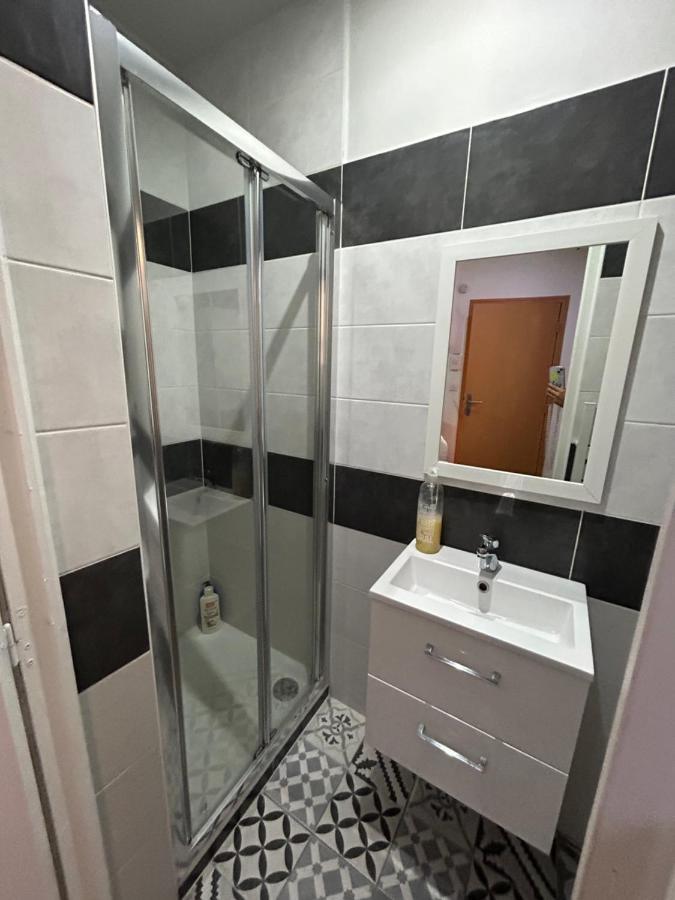 Ferienwohnung Les Balences - Jolie Studio Place Jean Jaures Beziers -Wifi Exterior foto